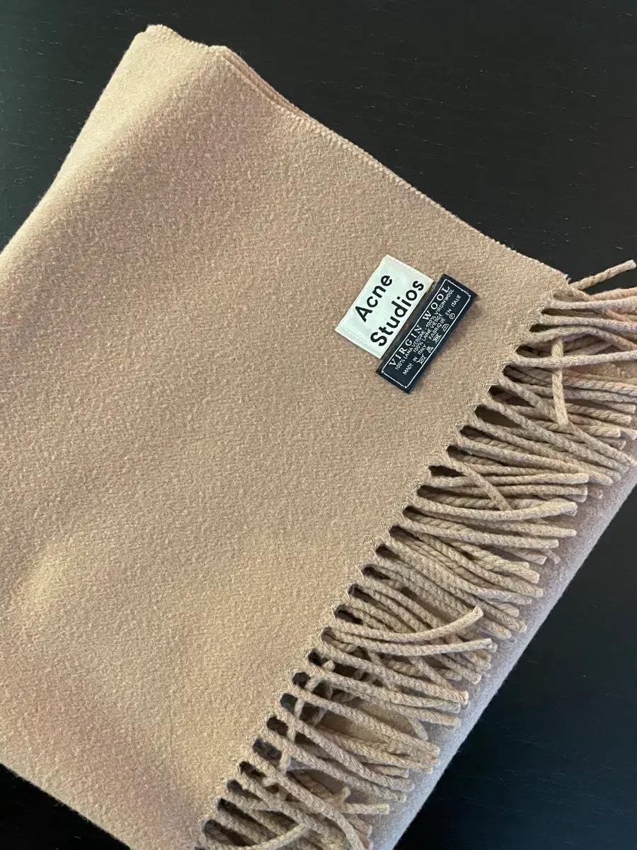 Acne Studio 아크네 스튜디오 머플러 카멜 칼라