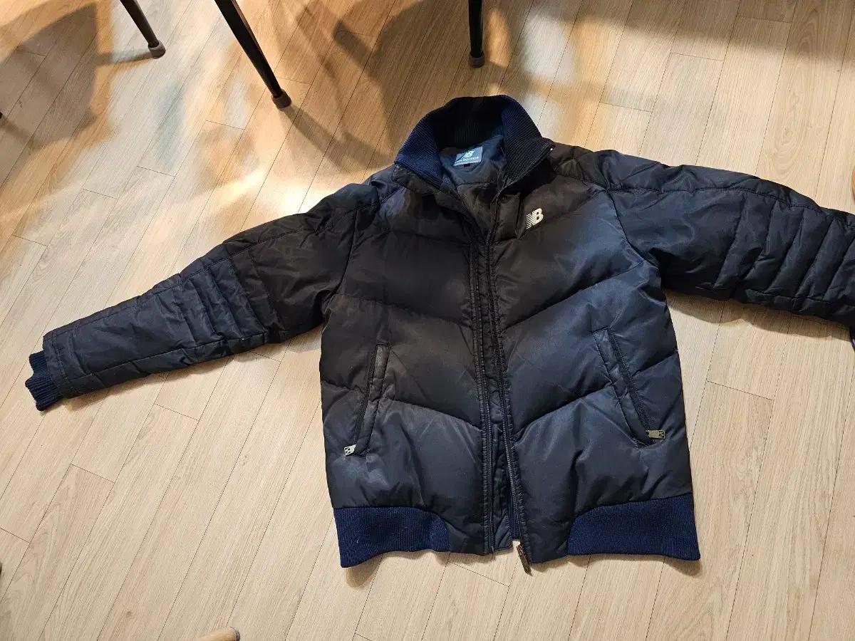 뉴발란스 블랙 패딩 점퍼 95