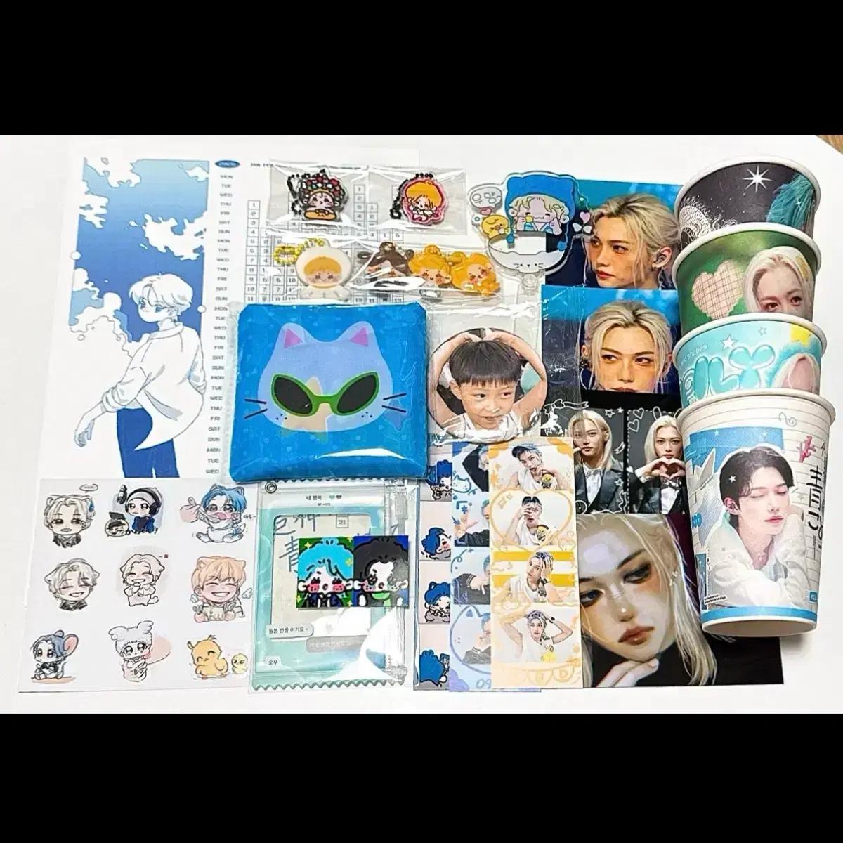(일괄) 스키즈 필릭스 생카 특전 비공굿 바쿠백 포카홀더 연력 거울 키링