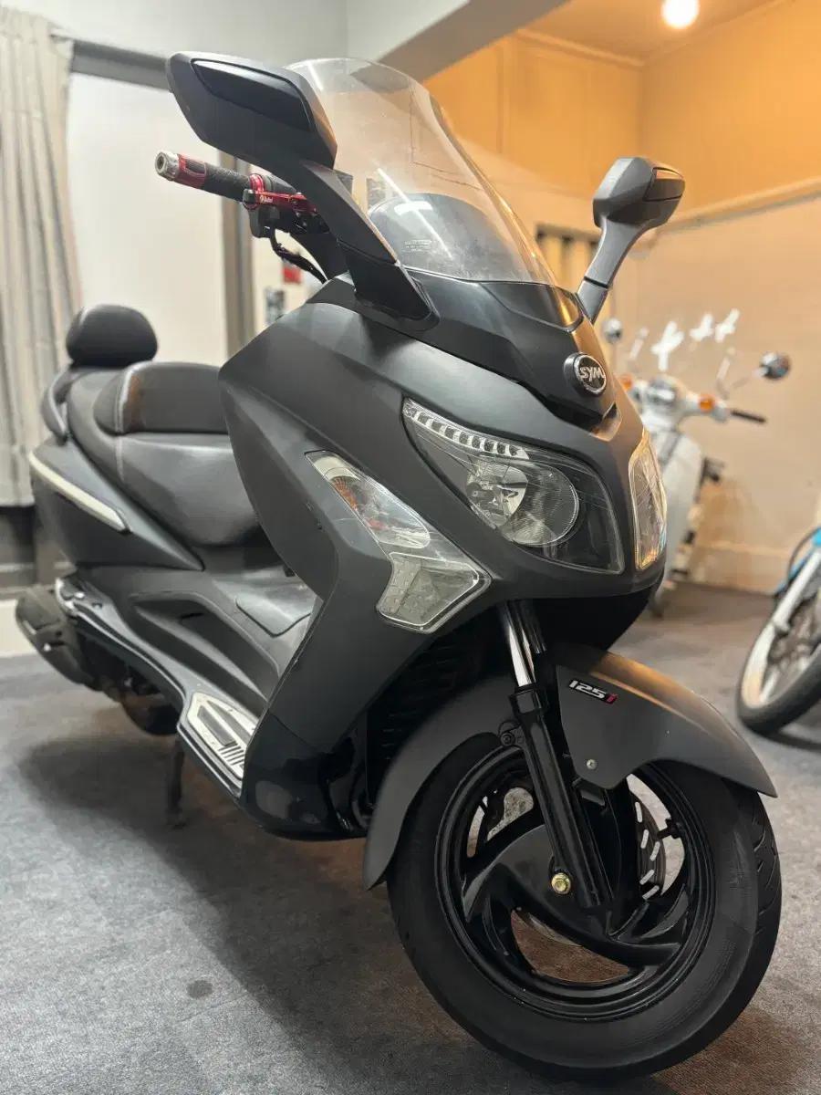 2019년식 SYM 보이져 125 판매합니다 !