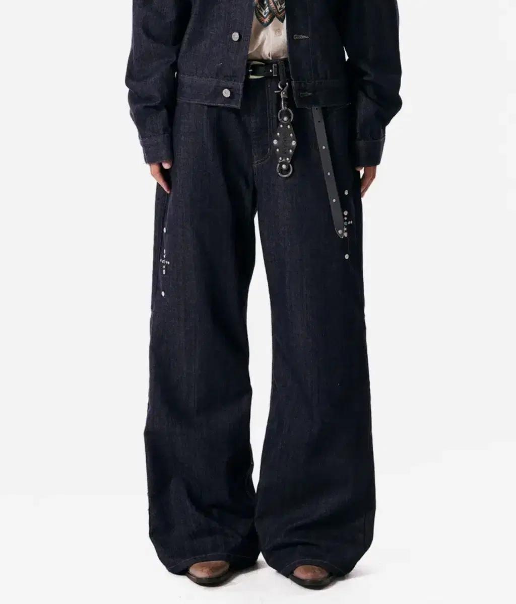 아캄 Western Studded Denim Pants 2size