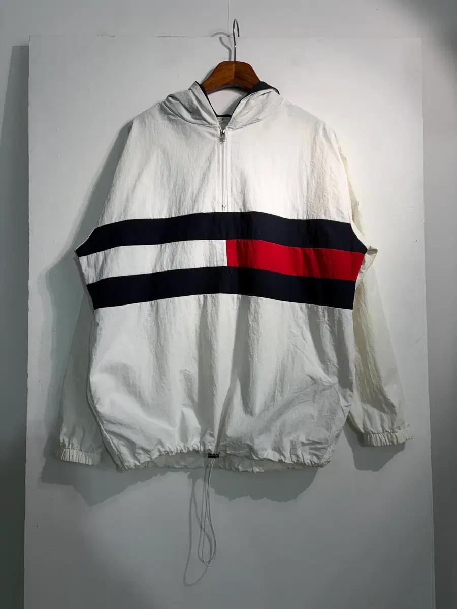 만원샵) Tommy hilfiger 타미힐피거 바람막이 반집업 A860