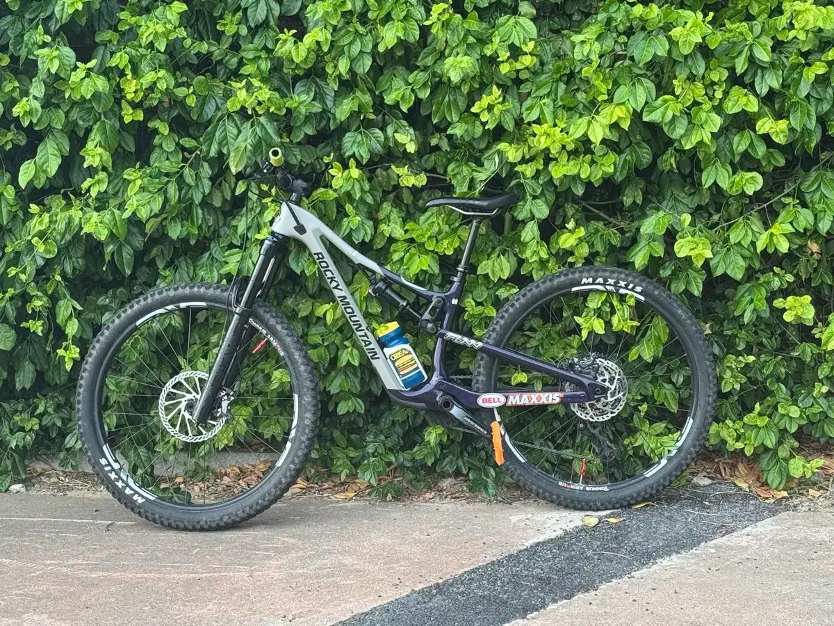 록키마운틴 인스팅트 카본 50 풀샥 mtb