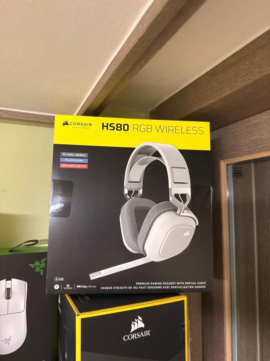 CORSAIR HS80 RGB 화이트 무선 게이밍 헤드셋