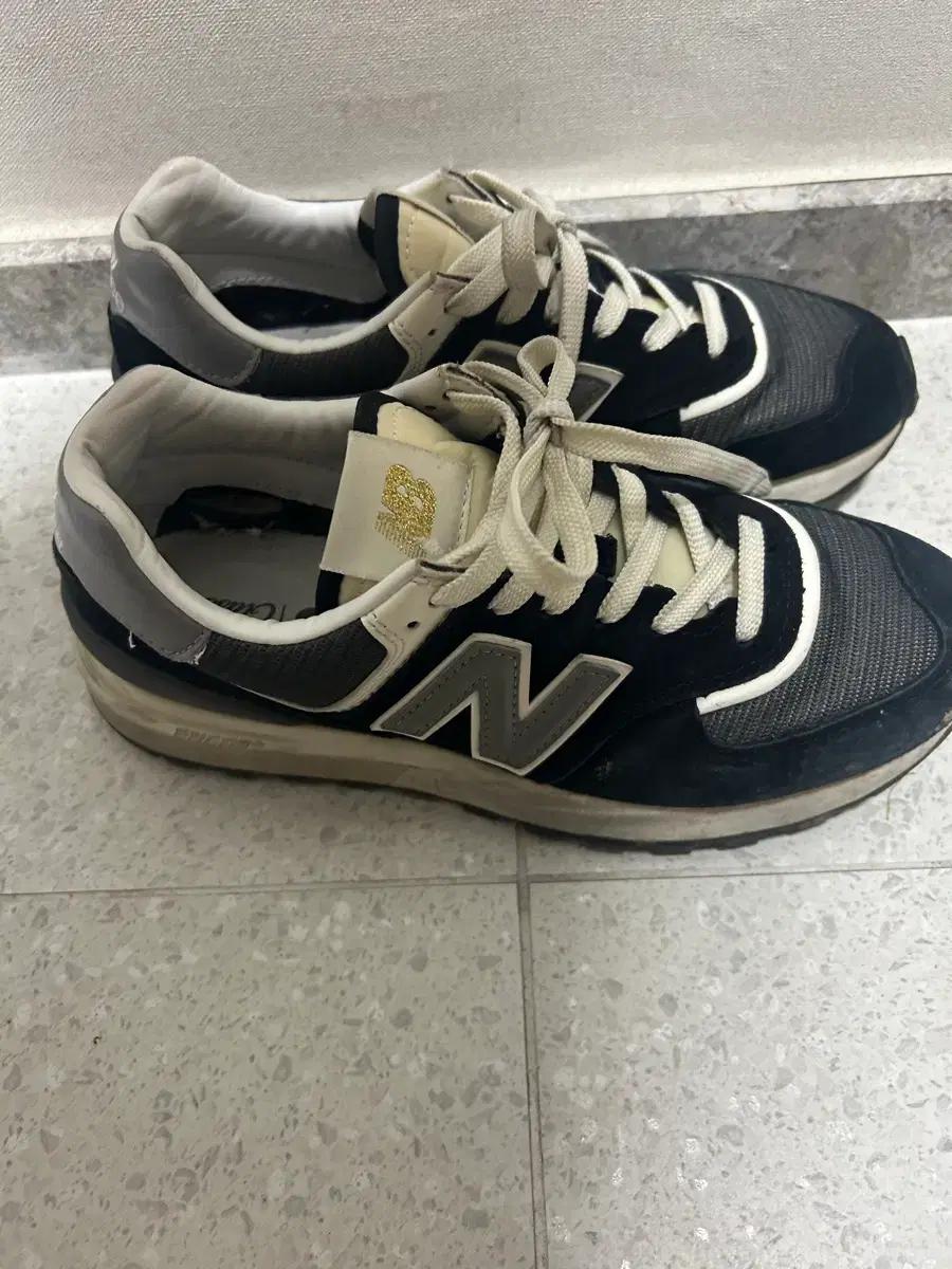 뉴발란스 레거시 574 블랙 250