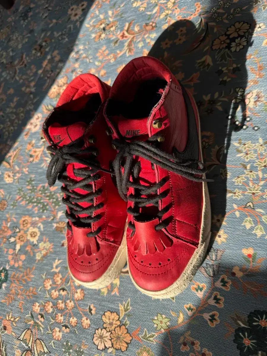 Nike Blazer Mid Premium Red