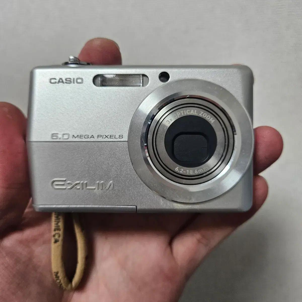 카시오 엑슬림 EX-Z600 빈티지 디카 디지털카메라