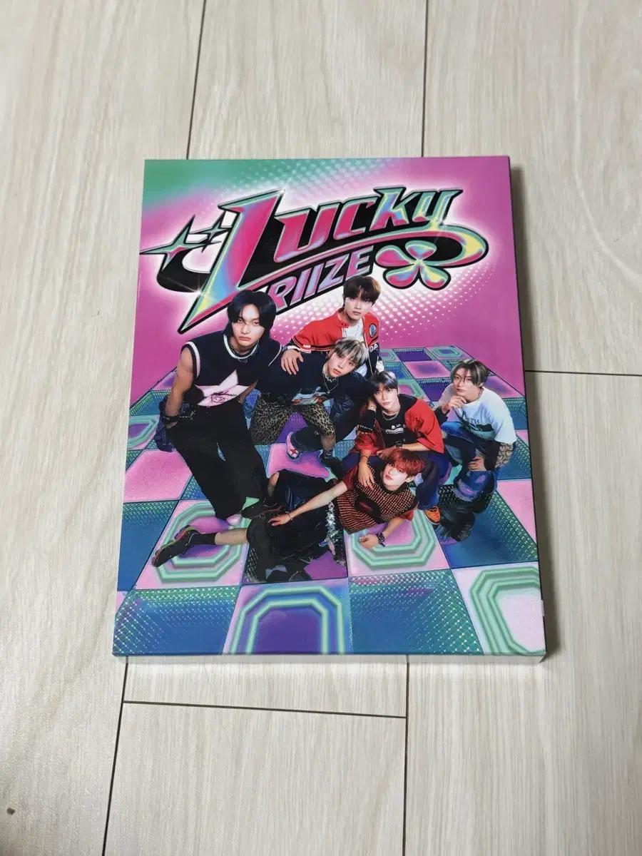 라이즈 럭키앨범
