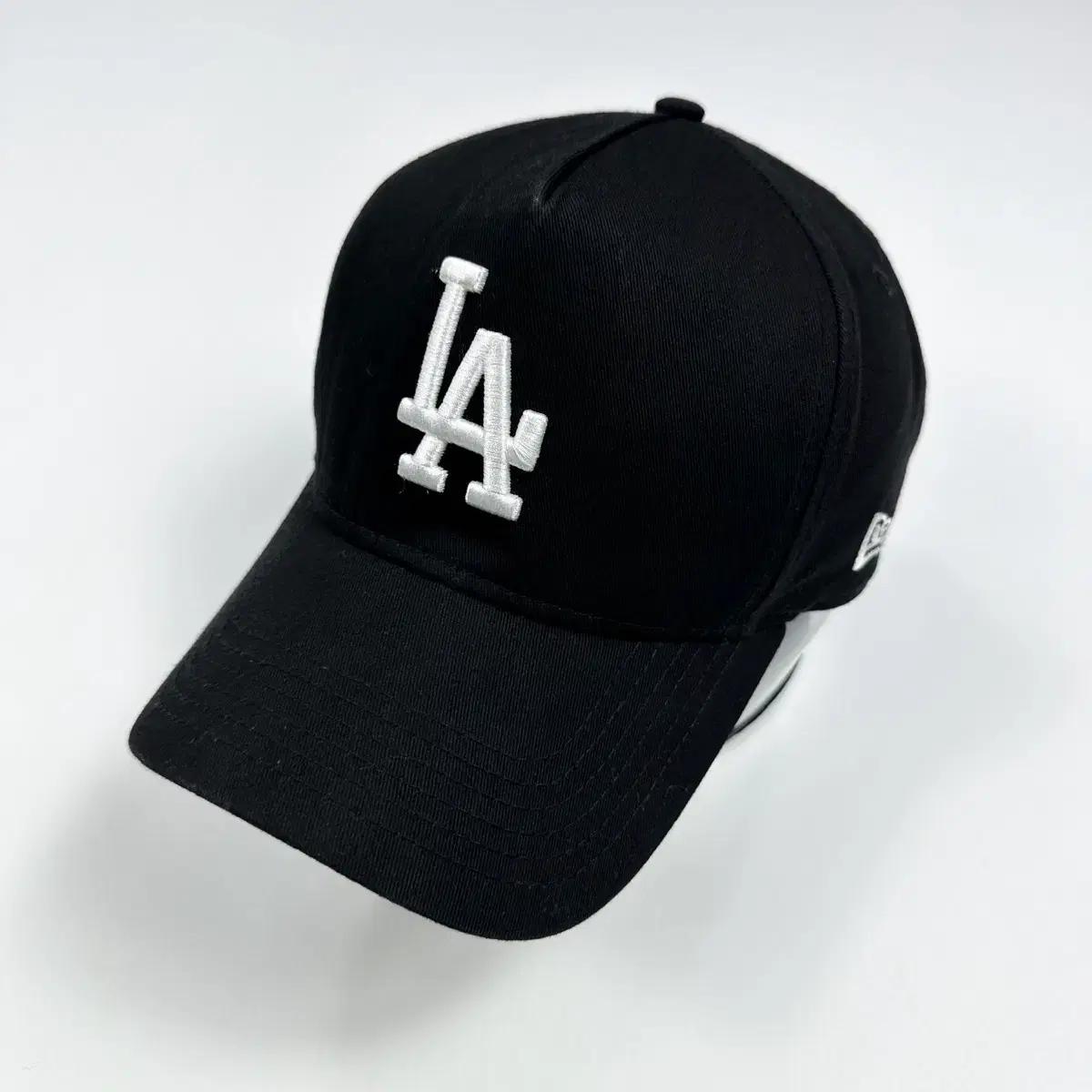 뉴에라 MLB LA다저스 빅로고 스트럭쳐 볼캡 블랙