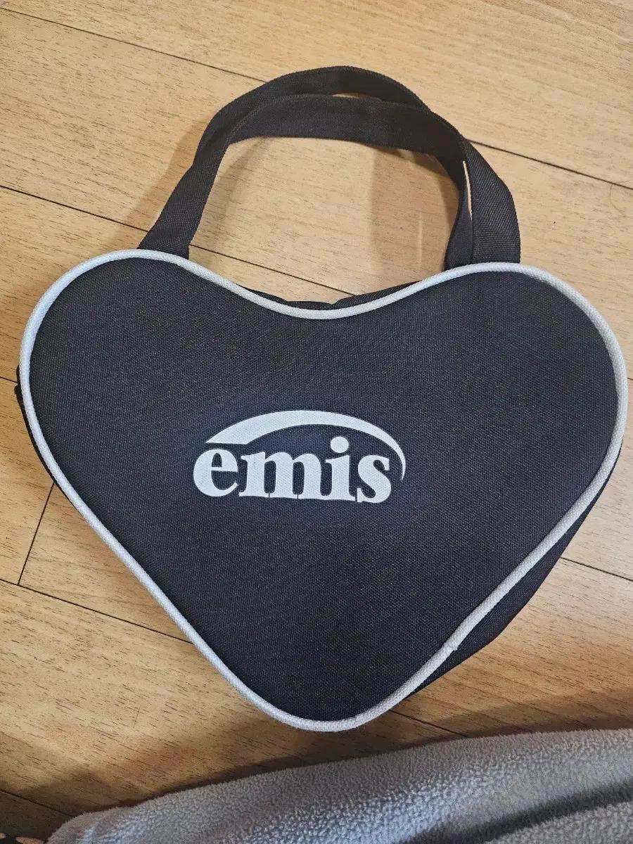 emis 이미스 하트 토트백 블랙