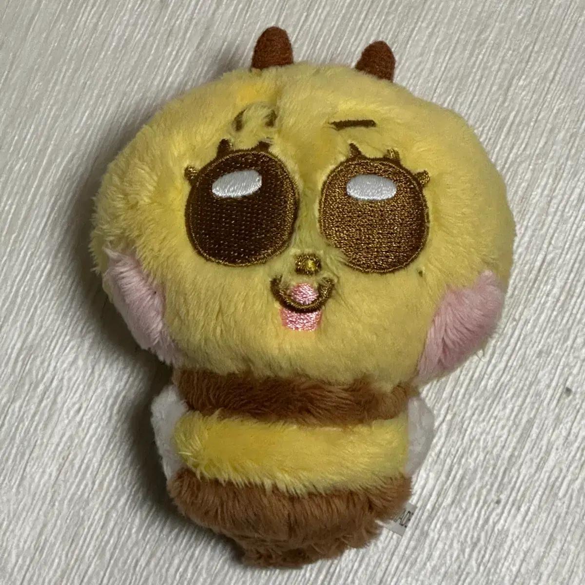 르세라핌 허윤진 인형 허박벌 판매