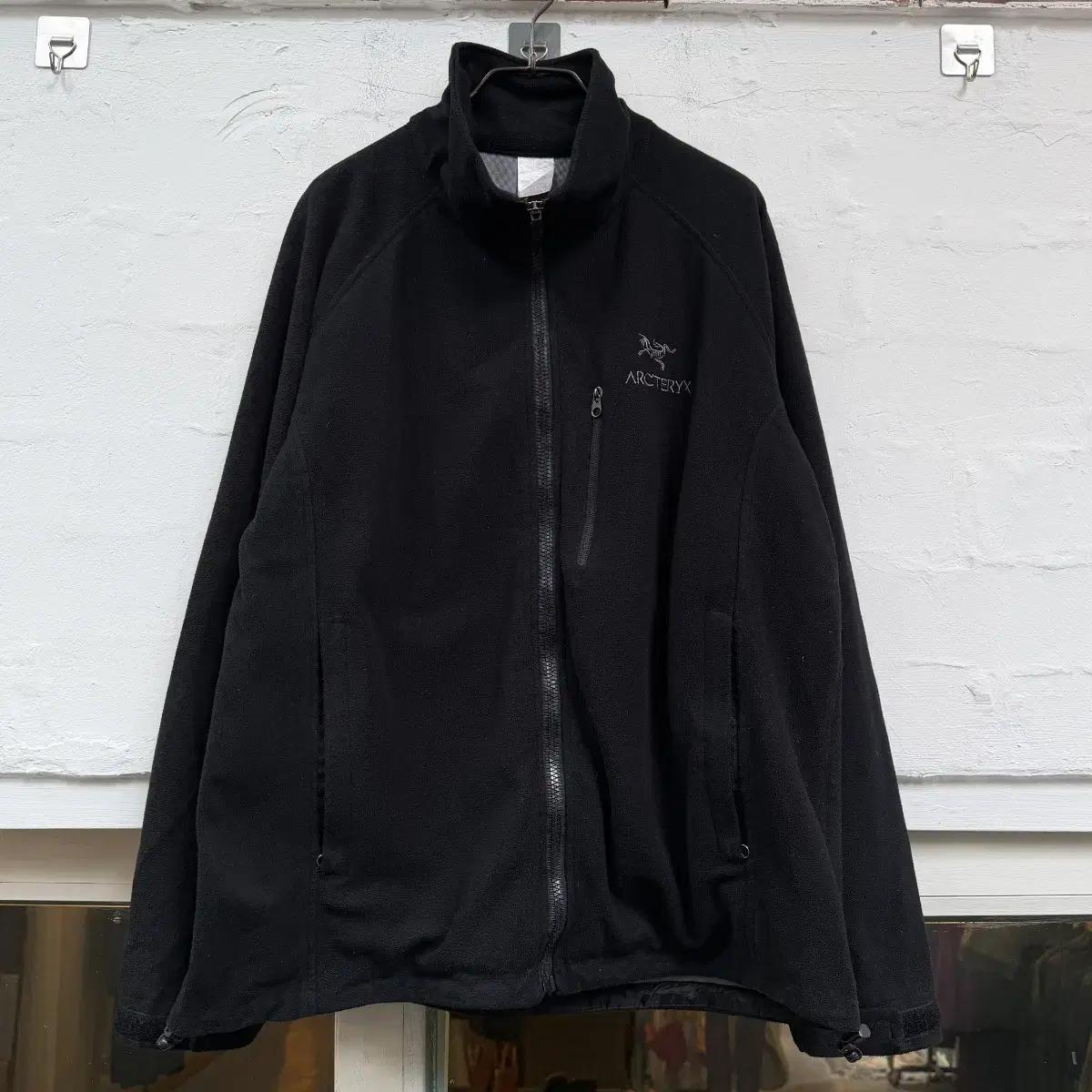 ARCTERYX 아크테릭스 블랙 플리스 자켓 L