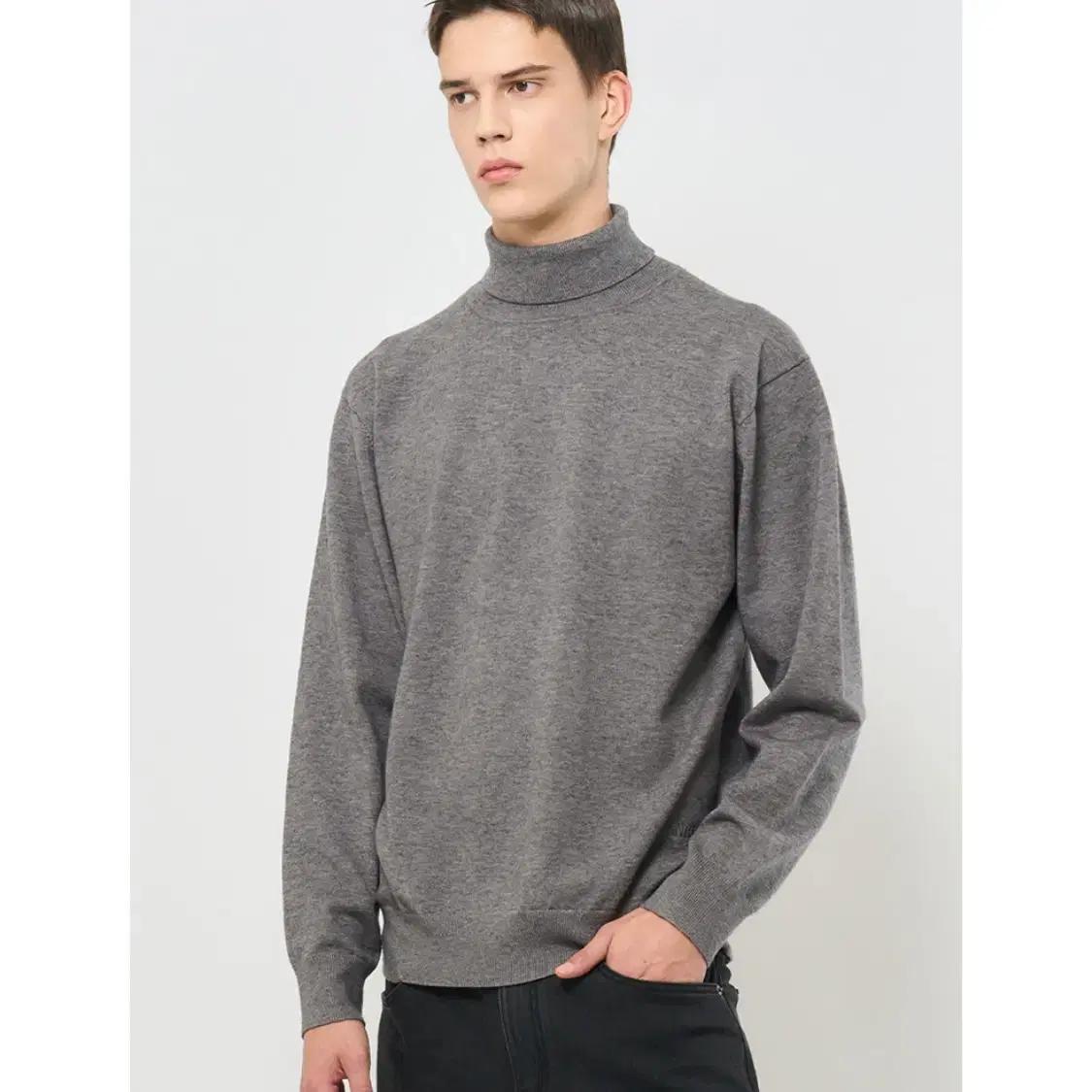 남성) 23FW GENERAL IDEA 미착용 베이직 터틀넥 풀오버