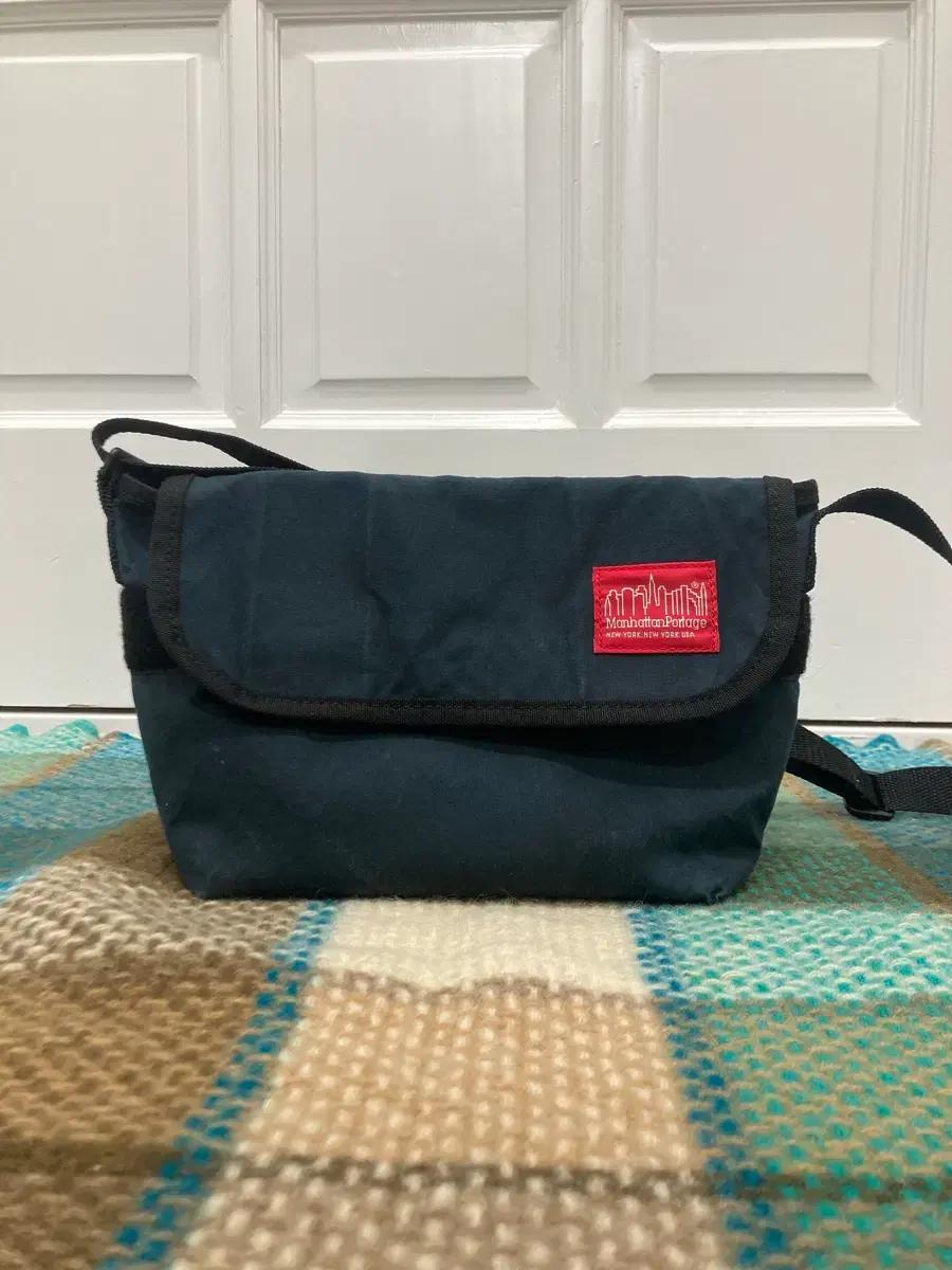 ManhattanPortage 맨하탄포티지 크로스백(검정)