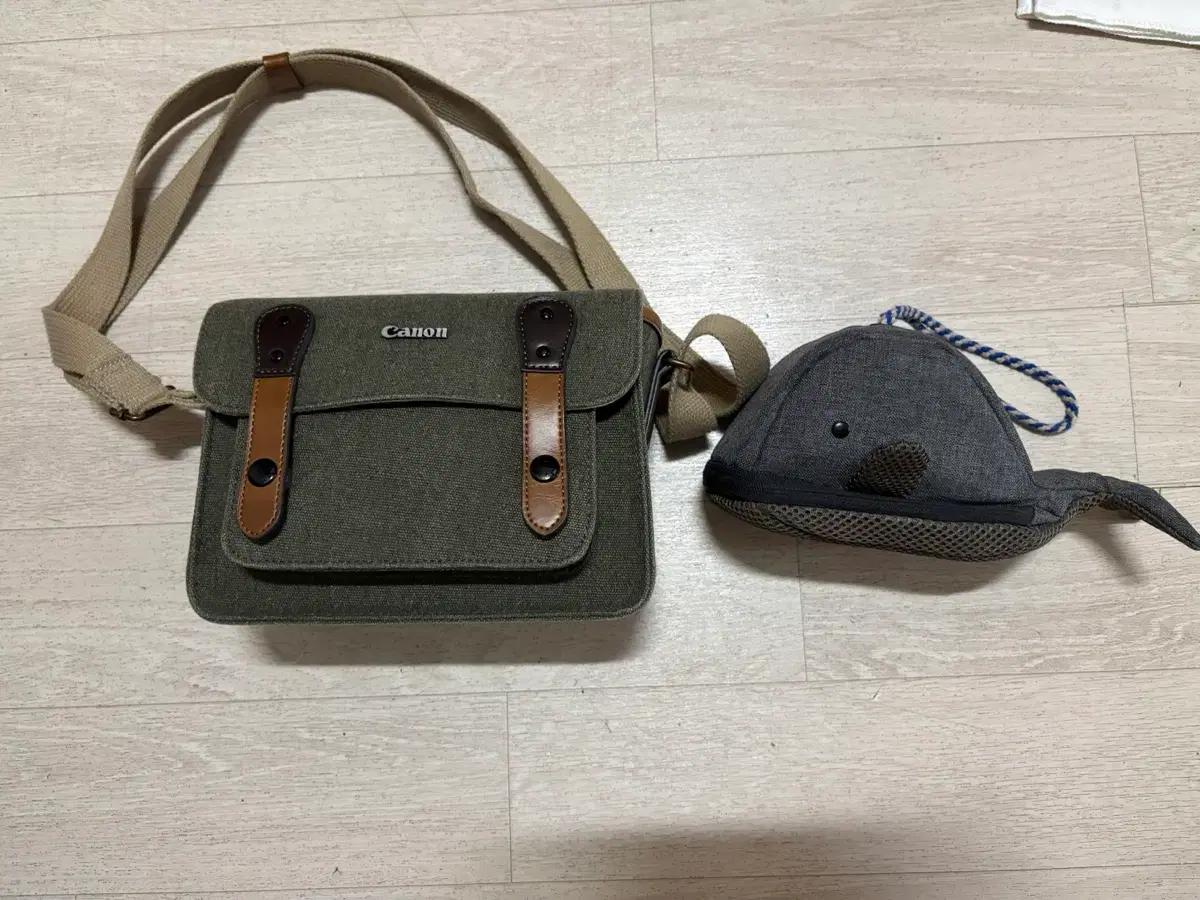 캐논 카메라 가방 + 고래 파우치