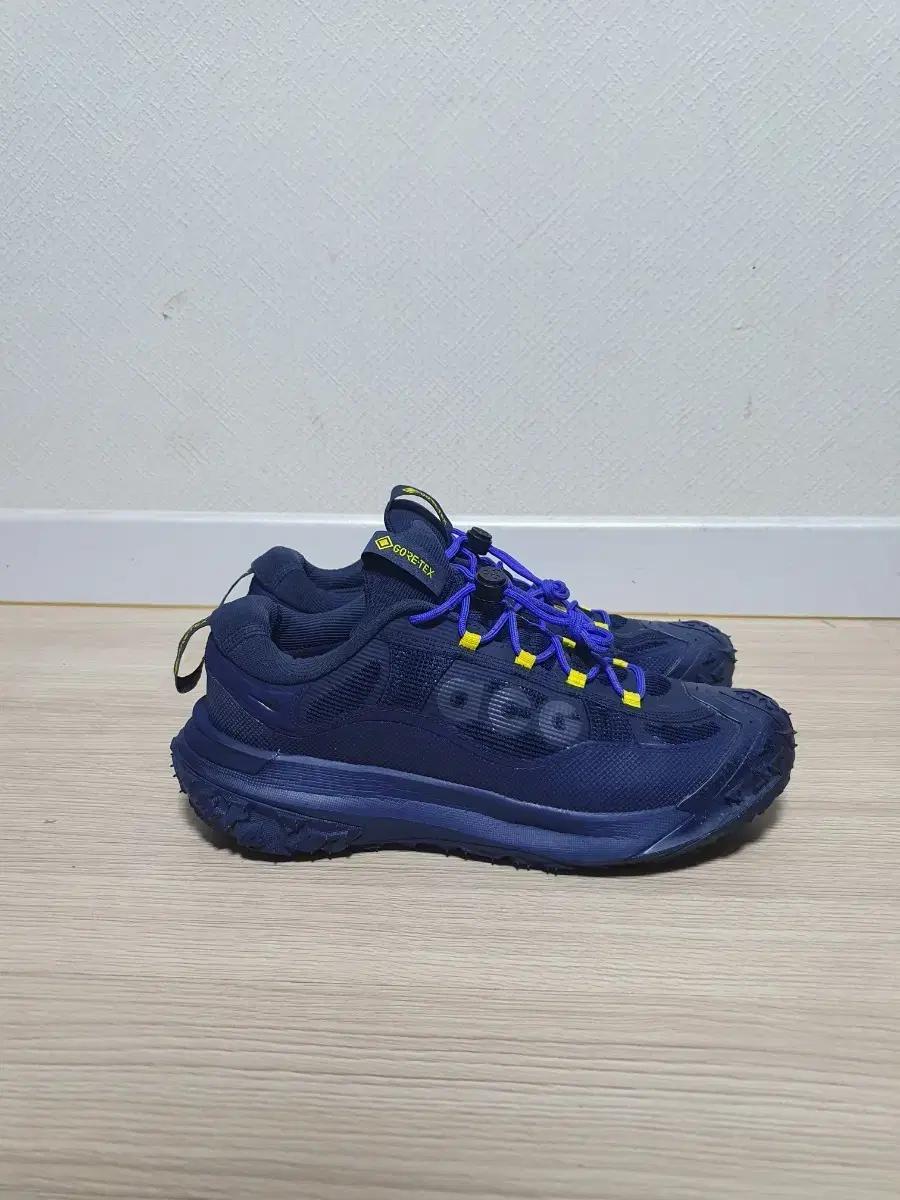 나이키 ACG 마운틴 플라이2 고어텍스 280
