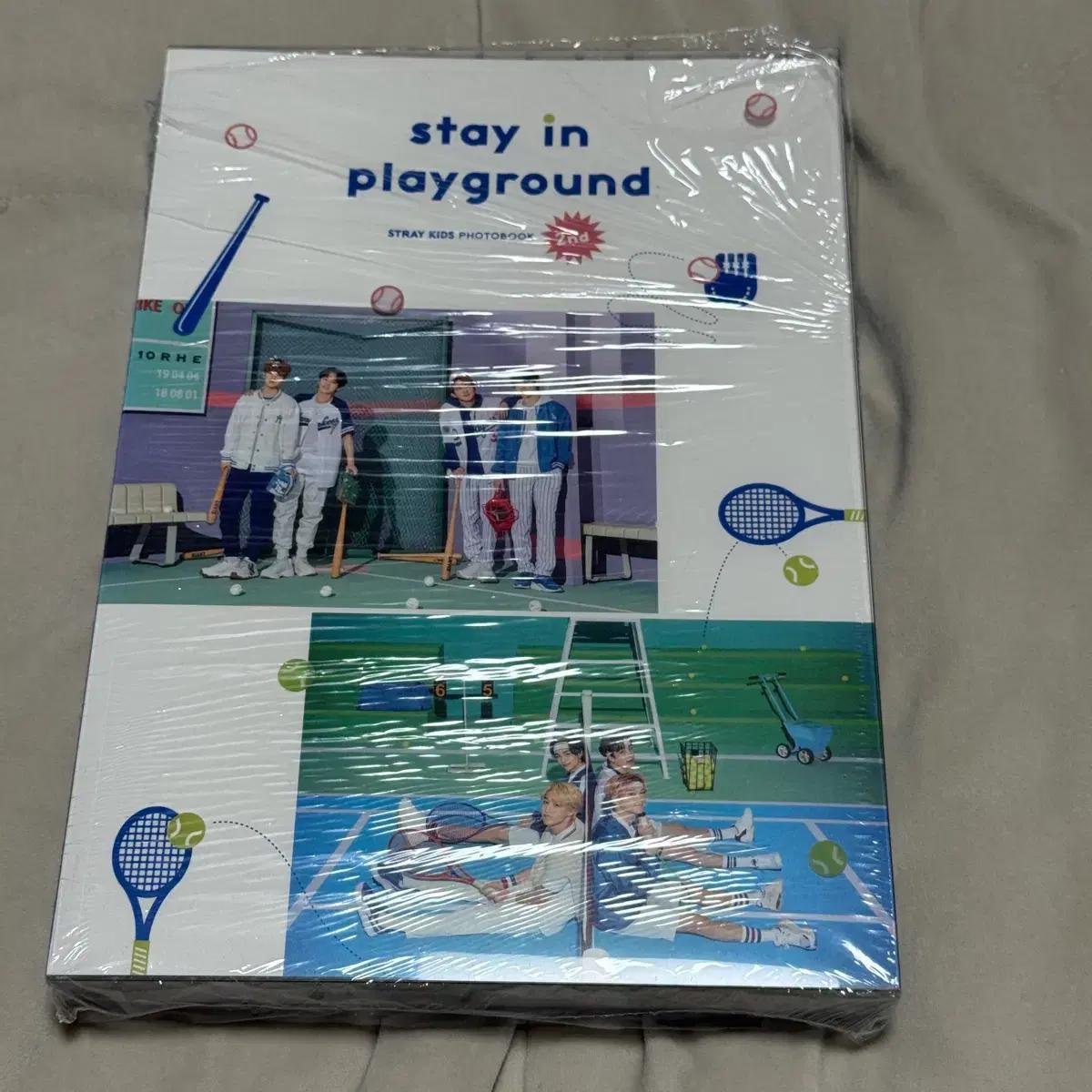 개봉 스트레이키즈 STAY IN PLAYGROUND 포토북