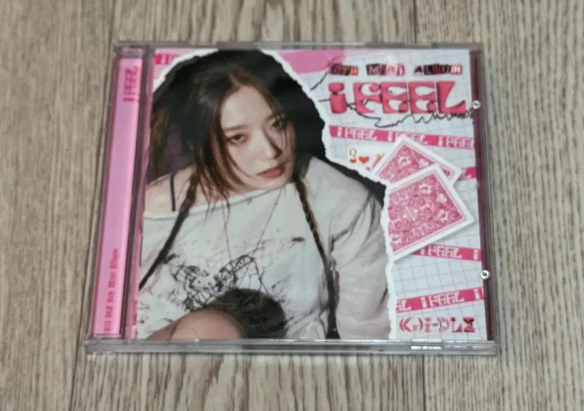 (여자)아이들 I feel 미니 앨범
