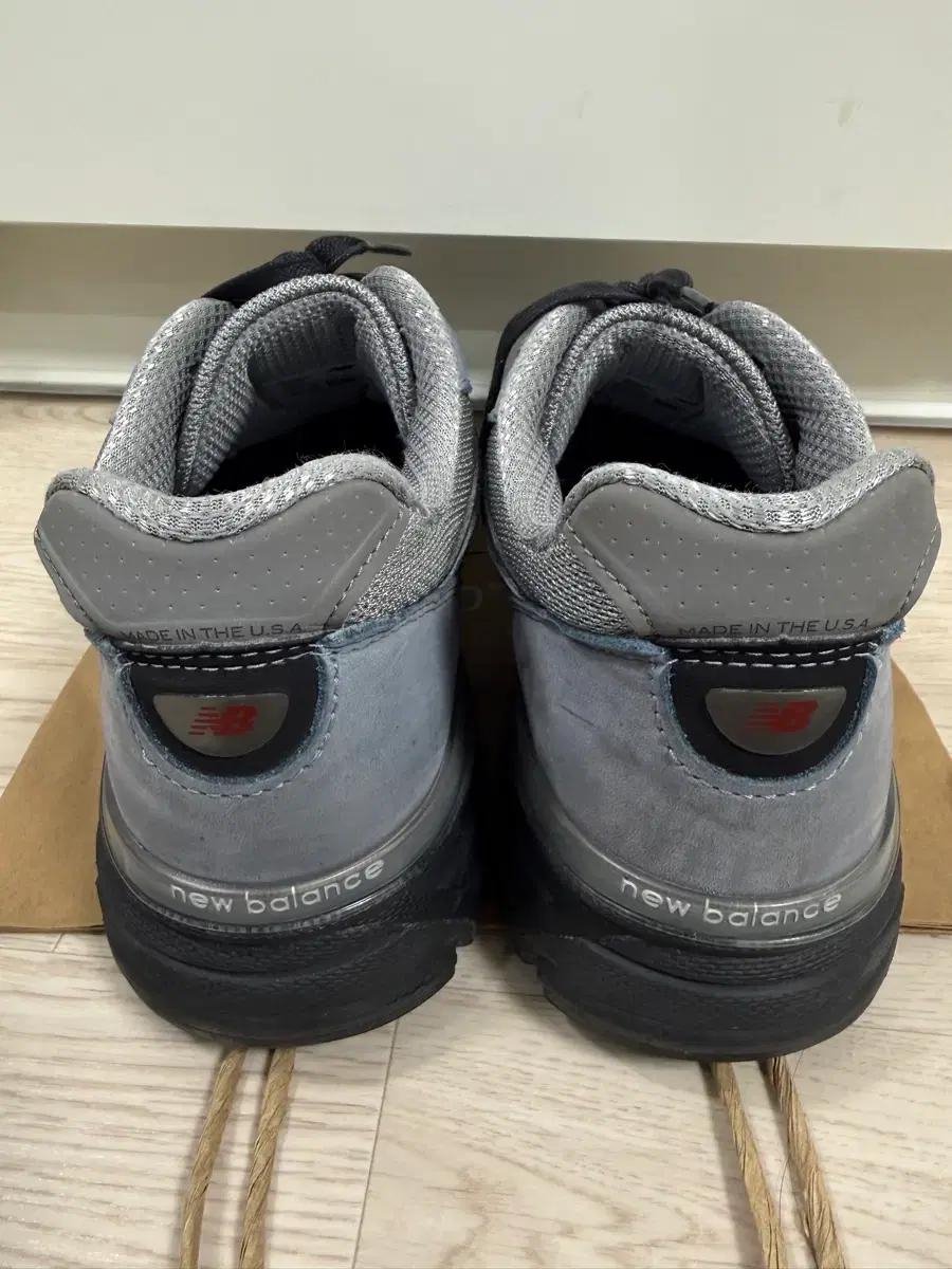 뉴발란스 990v4 아크틱 그레이 285