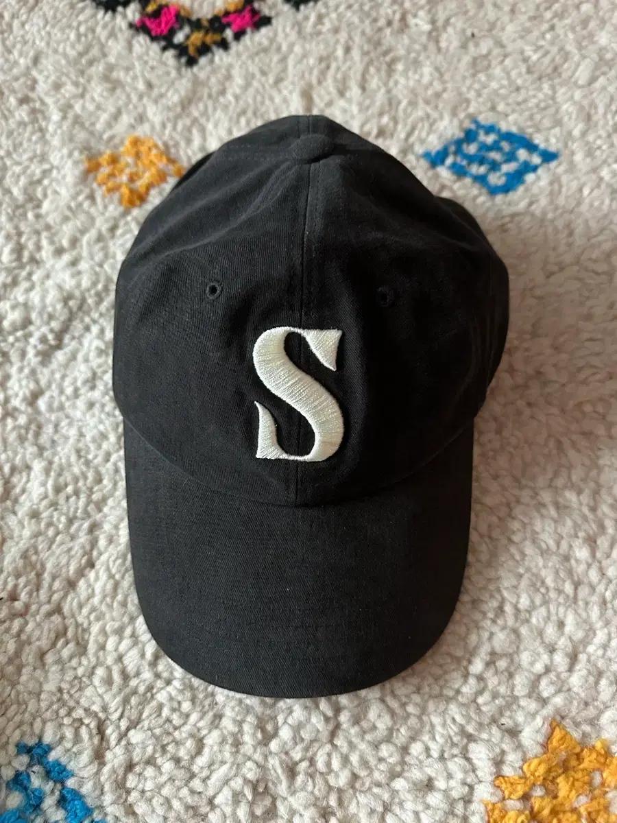 (새상품) 세터 "S"로고 블랙 볼캡