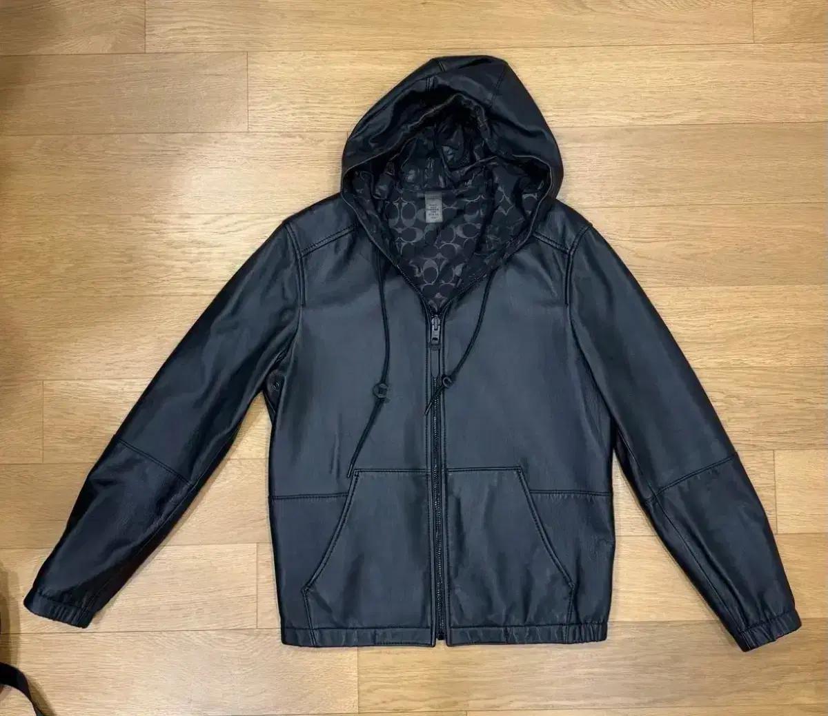 S) 코치램스킨 후드 집업
