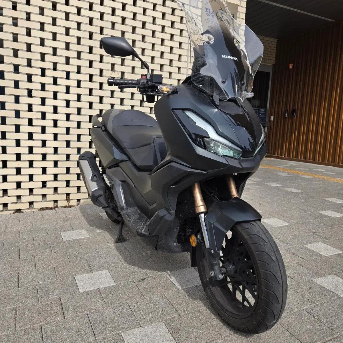 혼다 어드방 350 adv350 24년식