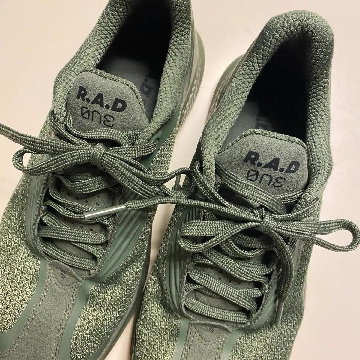 라드원 크로스핏 RAD ONE 카키 265