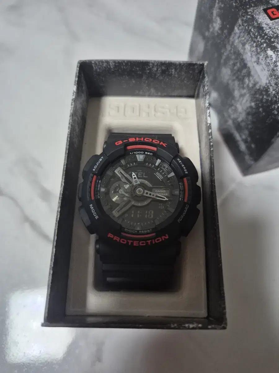 지샥 빅페이스 GA-110HR-1A