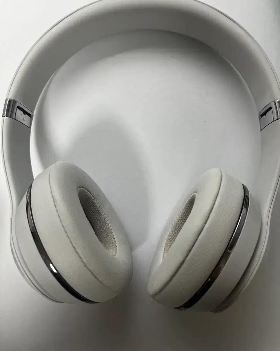 비츠솔로3 화이트 Beats Solo3 Wireless 헤드폰