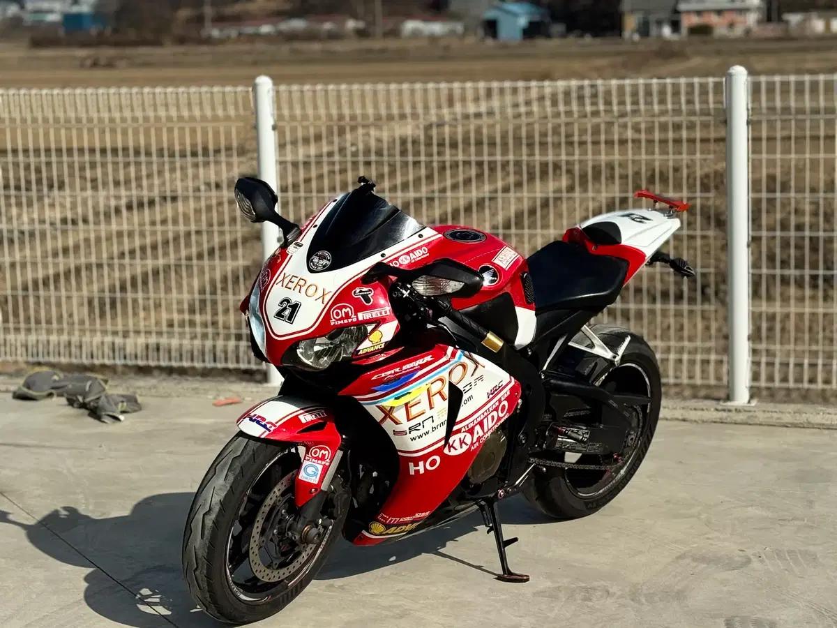 혼다 cbr1000rr 2008년식 / 6만km / 투브라더스 풀배기