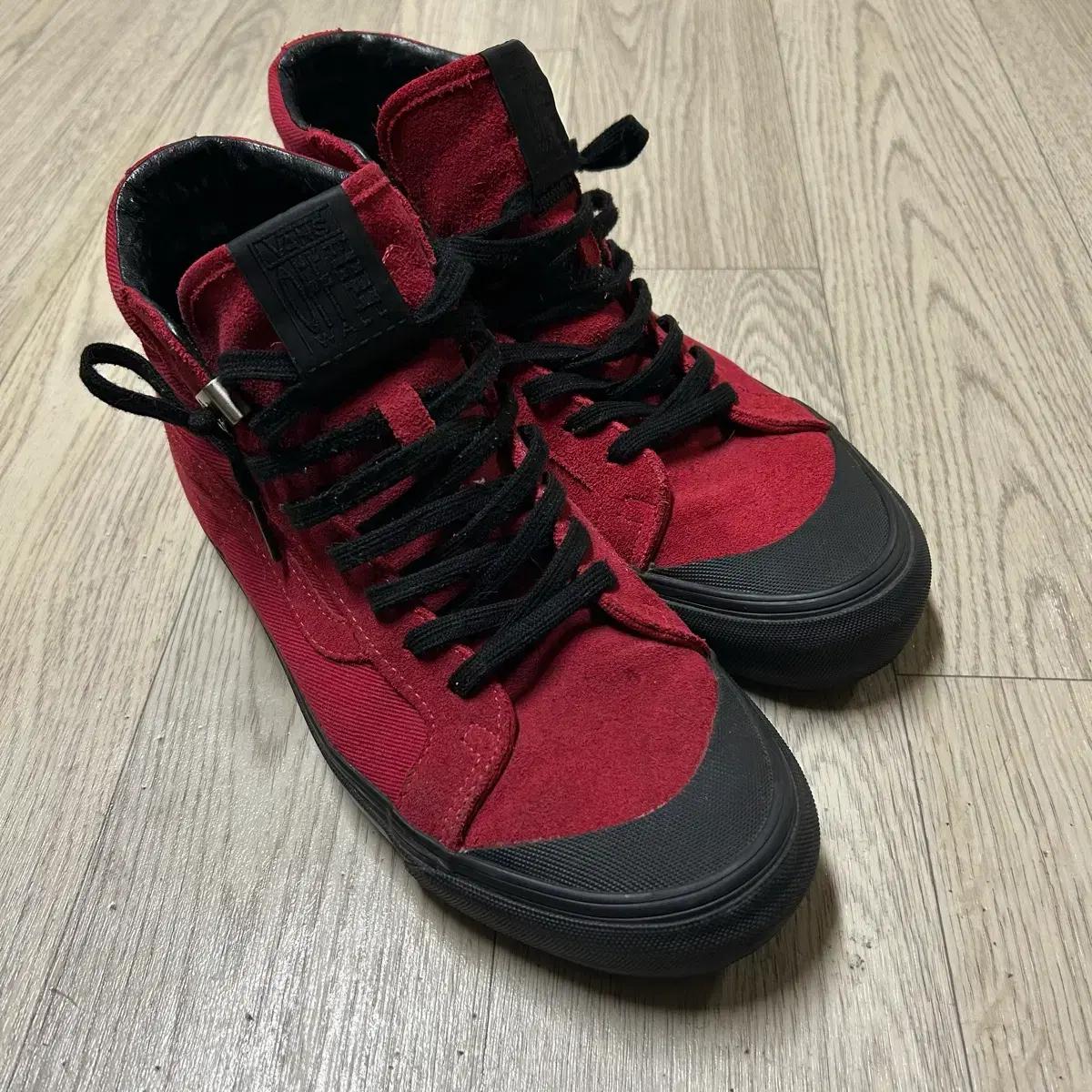 반스 x alyx 콜라보  OG Style 138 LX 칠리페퍼 265