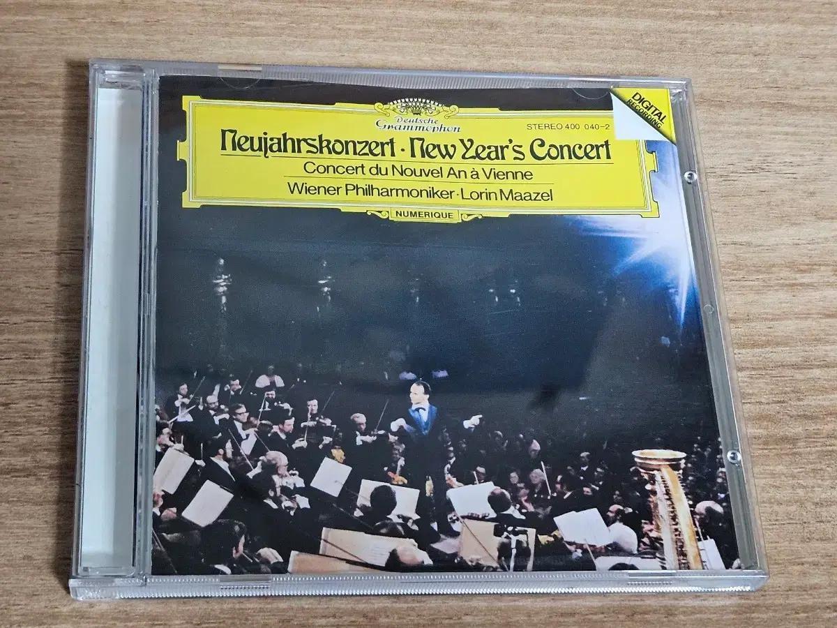 Neujahrskonzert: Strauss. Offenbach. Zie