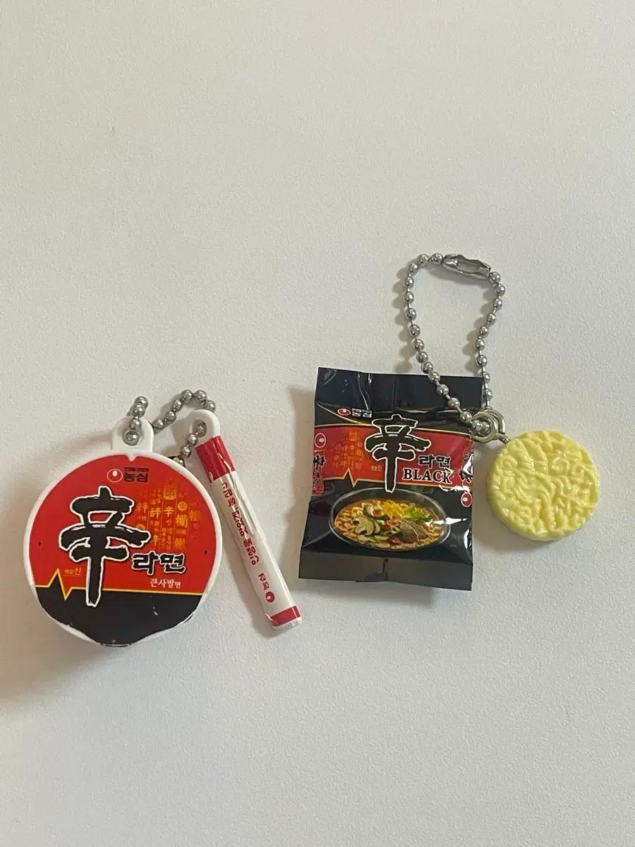 반다이 농심 신라면 가챠 - 컵라면, 봉지라면 블랙 (본품)