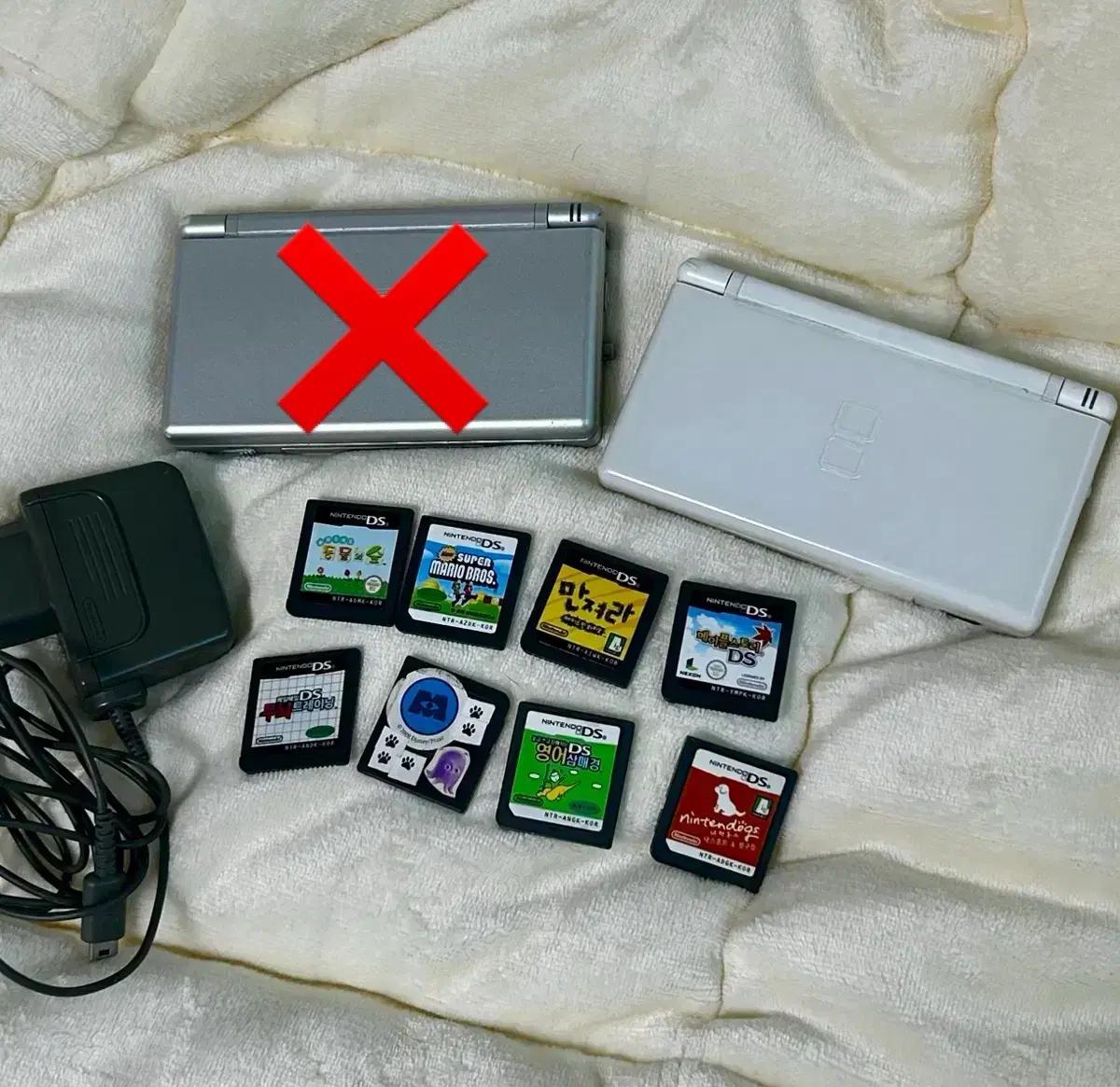 닌텐도 DS Lite 화이트&실버 칩,충전기 포함