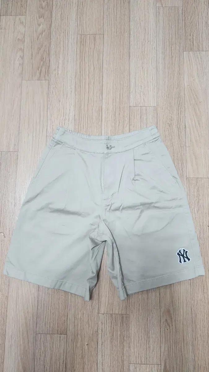 MLB 뉴욕 양키스 반바지 베이지 XS(새옷)