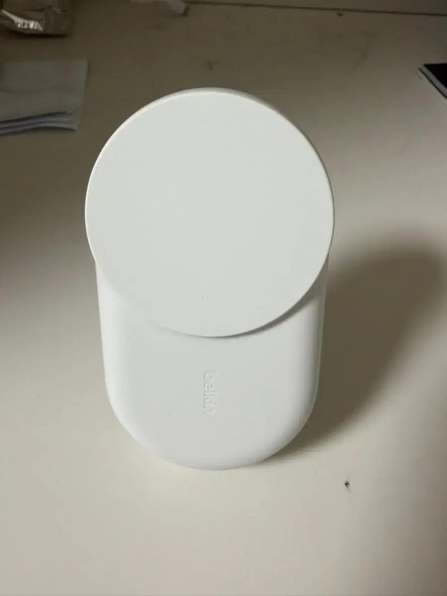벨킨25w 컴팩트