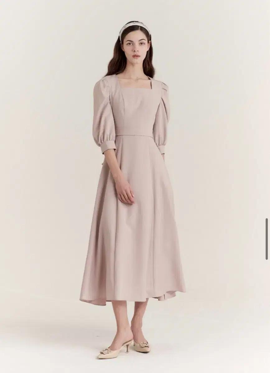 그레이스유 Stila Square-neck One-piece