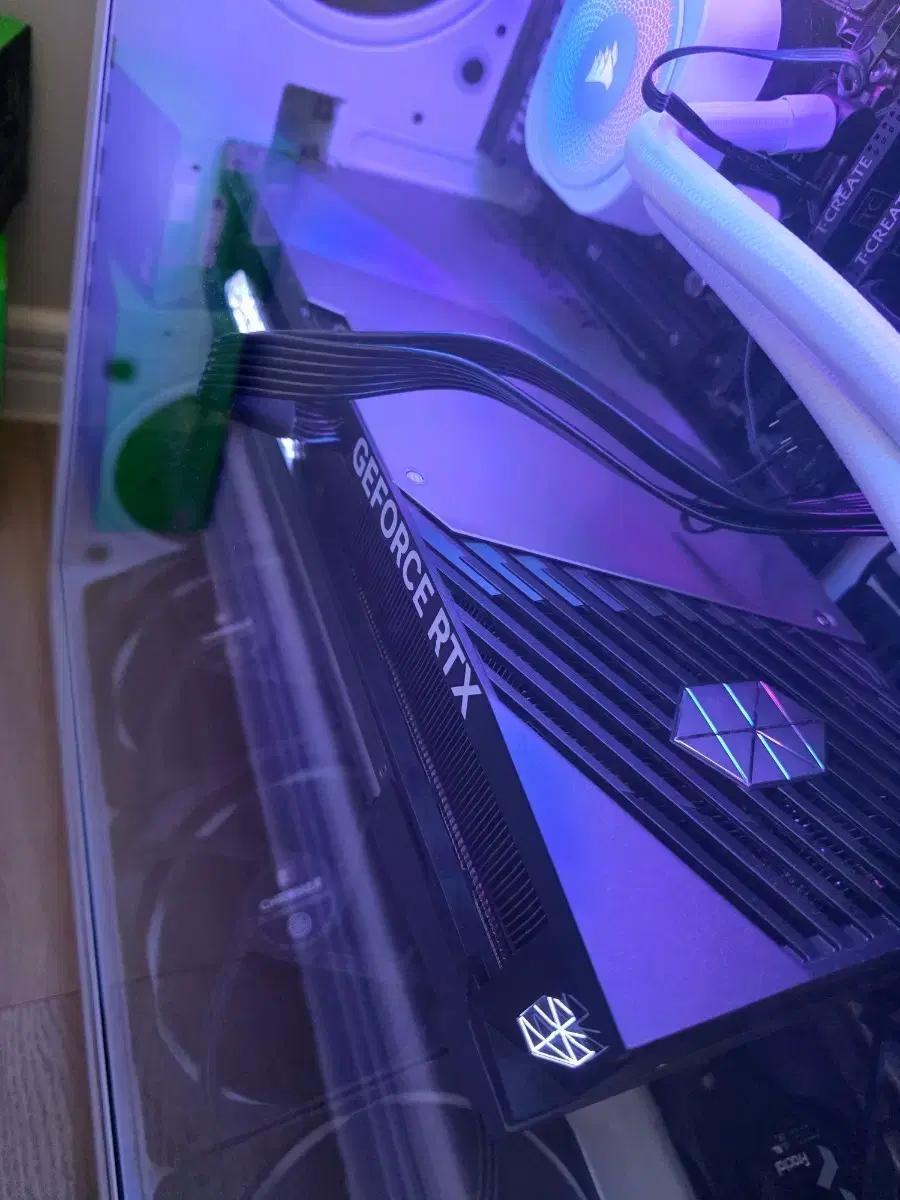 RTX5090 슈프림