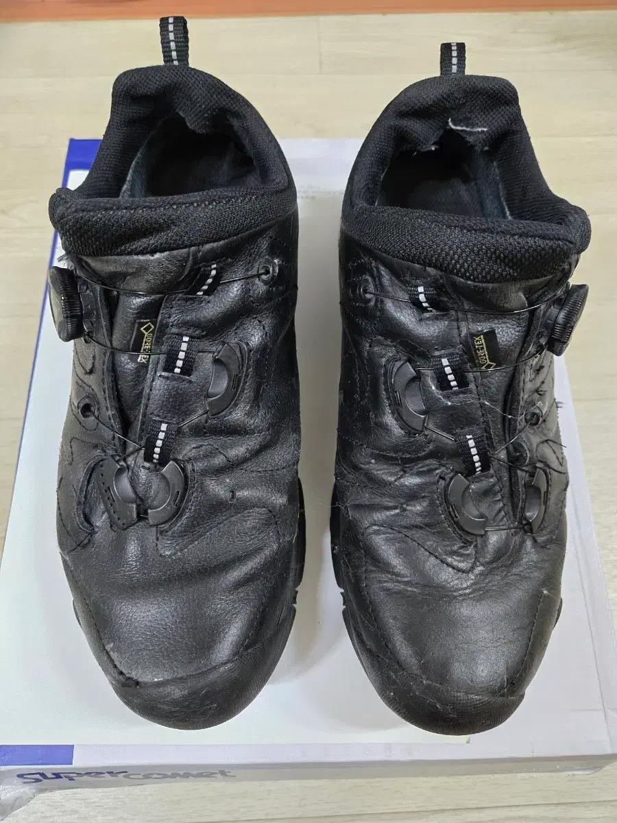 트렉스타 고어텍스 보아 트레킹화 265mm