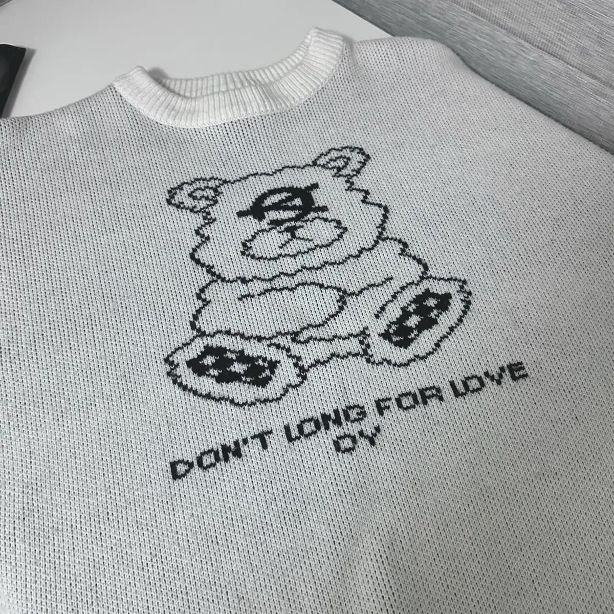 OY 쿠마니트 화이트