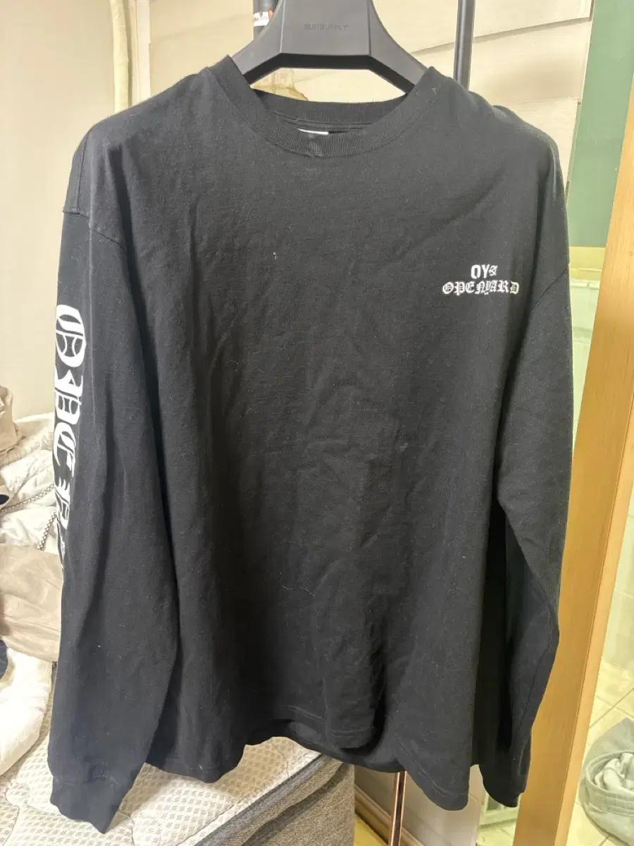 OYS 오와이오와이 블랙 긴팔 티셔츠