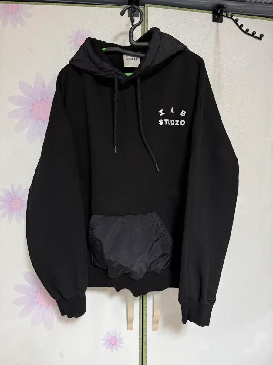 IAB STUDIO 블랙 우븐 후드티 (XL)