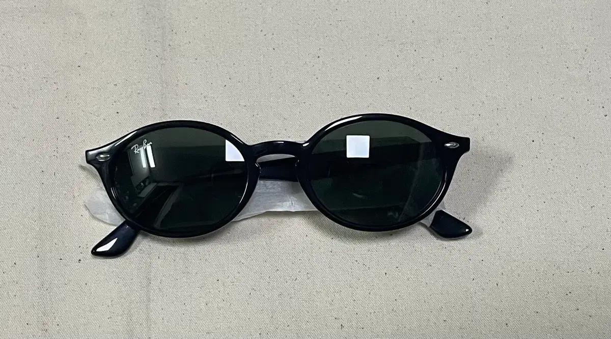 레이밴 Ray-Ban/Rb-4315/Black
