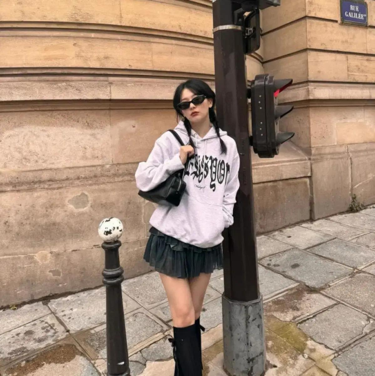 마하그리드 슬기 후드티