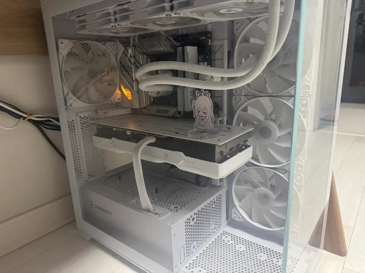 7500f 32gb 4080super 컴퓨터