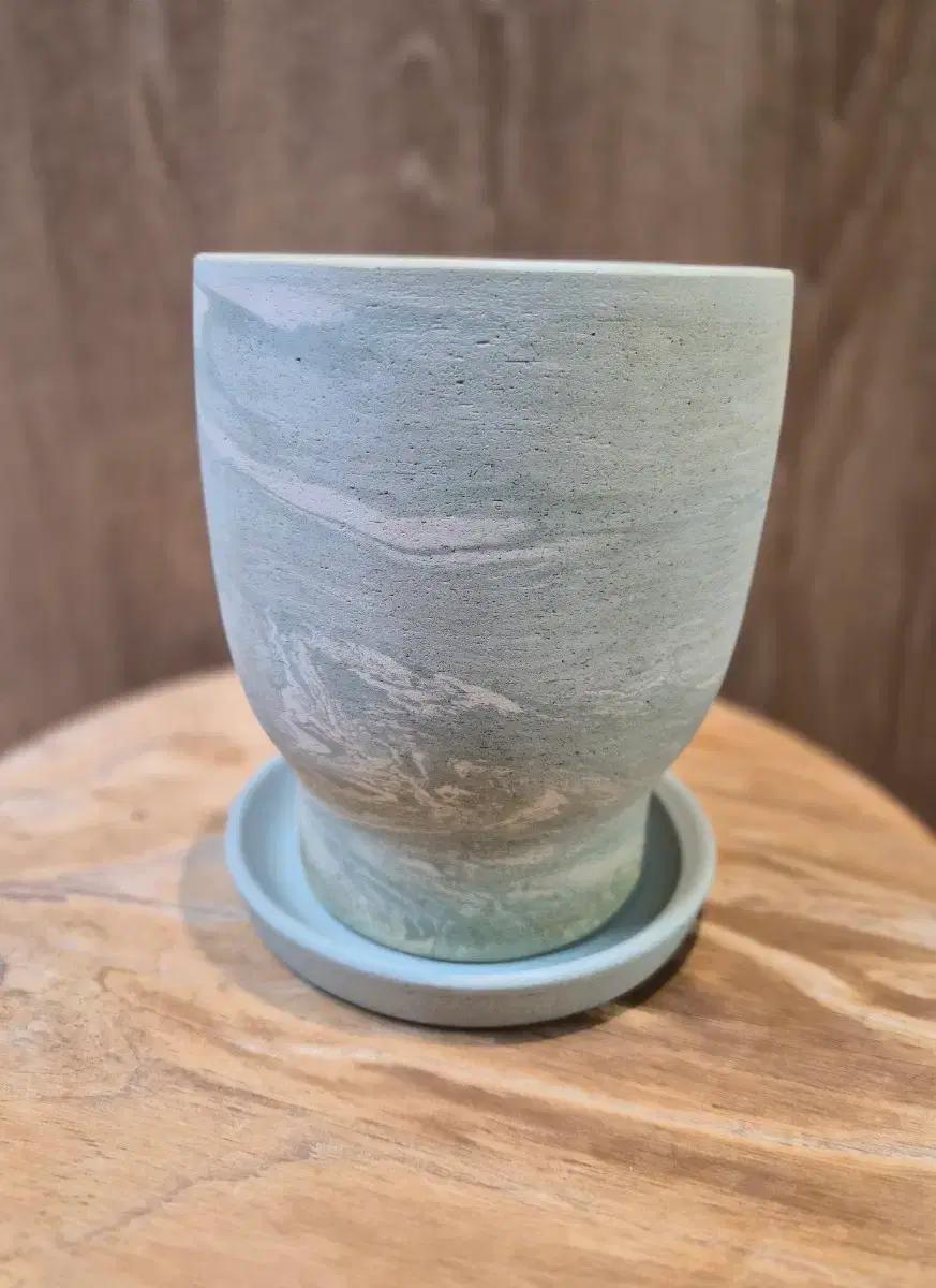 Sprout Marbling Mortar pot