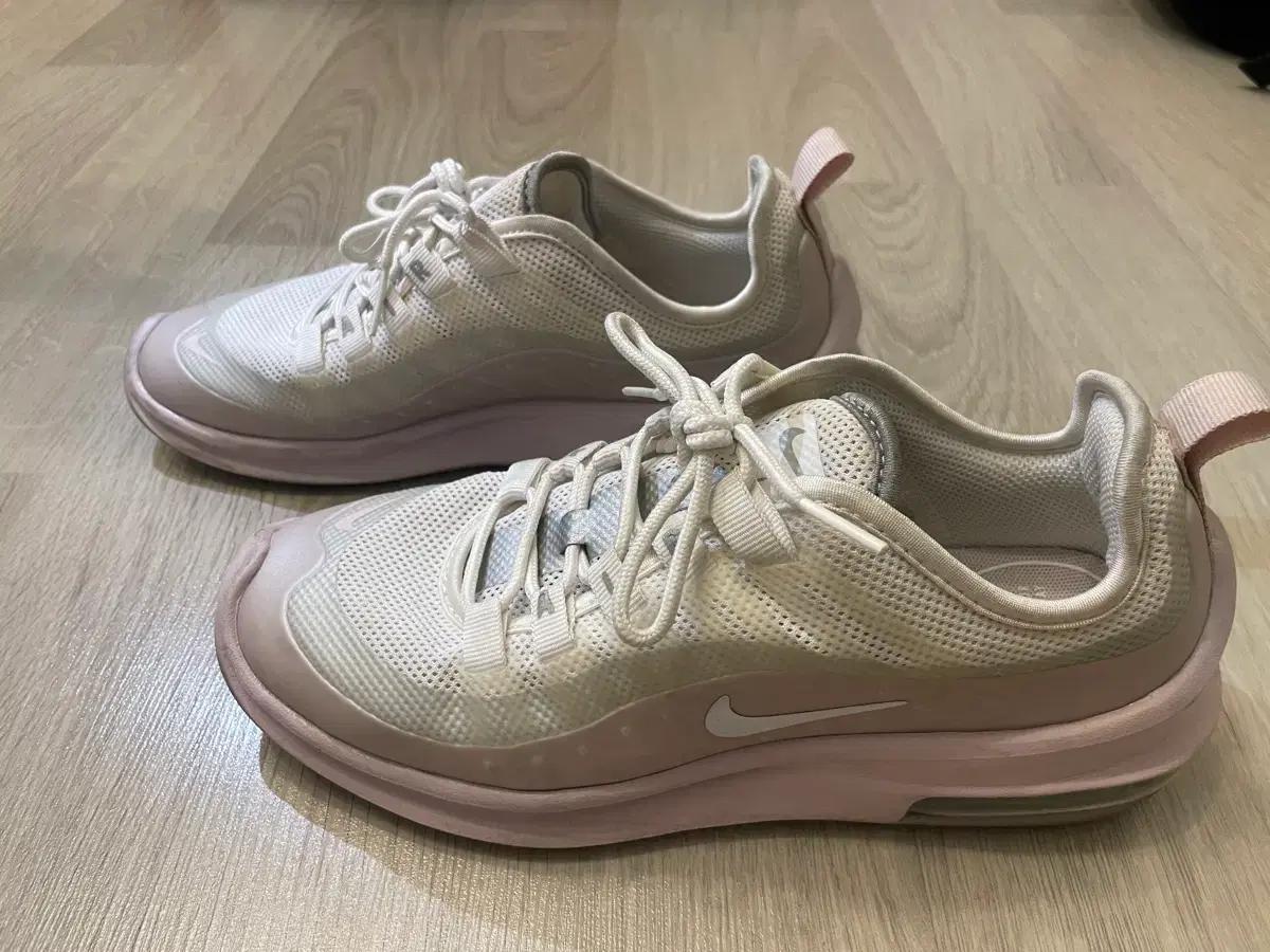 나이키 AIR MAX 여성 운동화 235mm