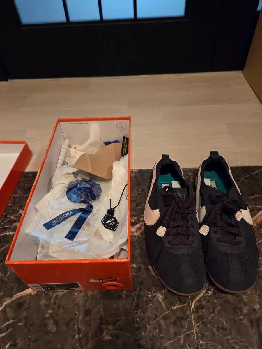 문슈 블랙 280