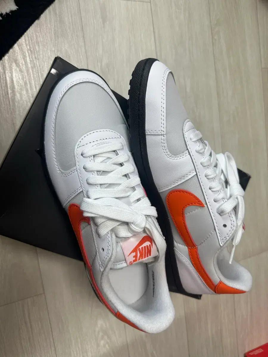나이키 필드 제너럴 82 270, 280 새상품
