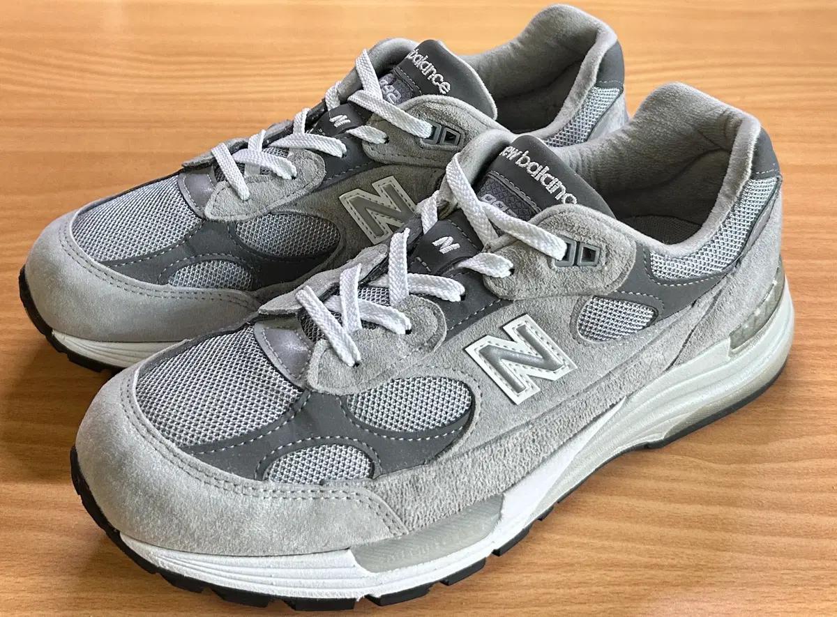NEW BALANCE 992 GREY